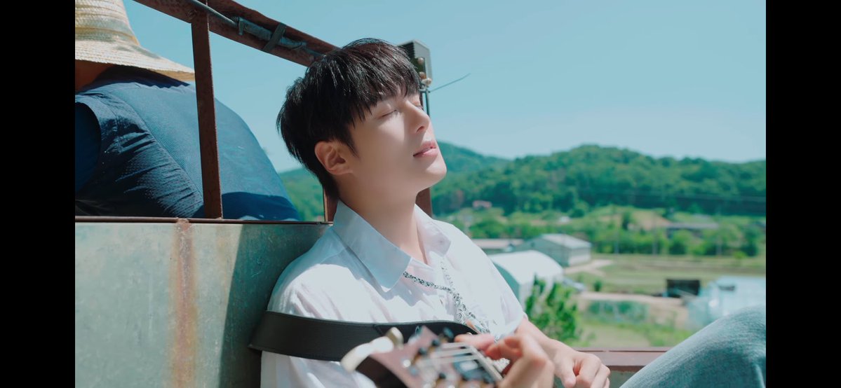 CULTHYUK's tweet photo. congratulations reaching by minhyuk on winning prettiest music video of the year https://t.co/M4hUwD9k3N