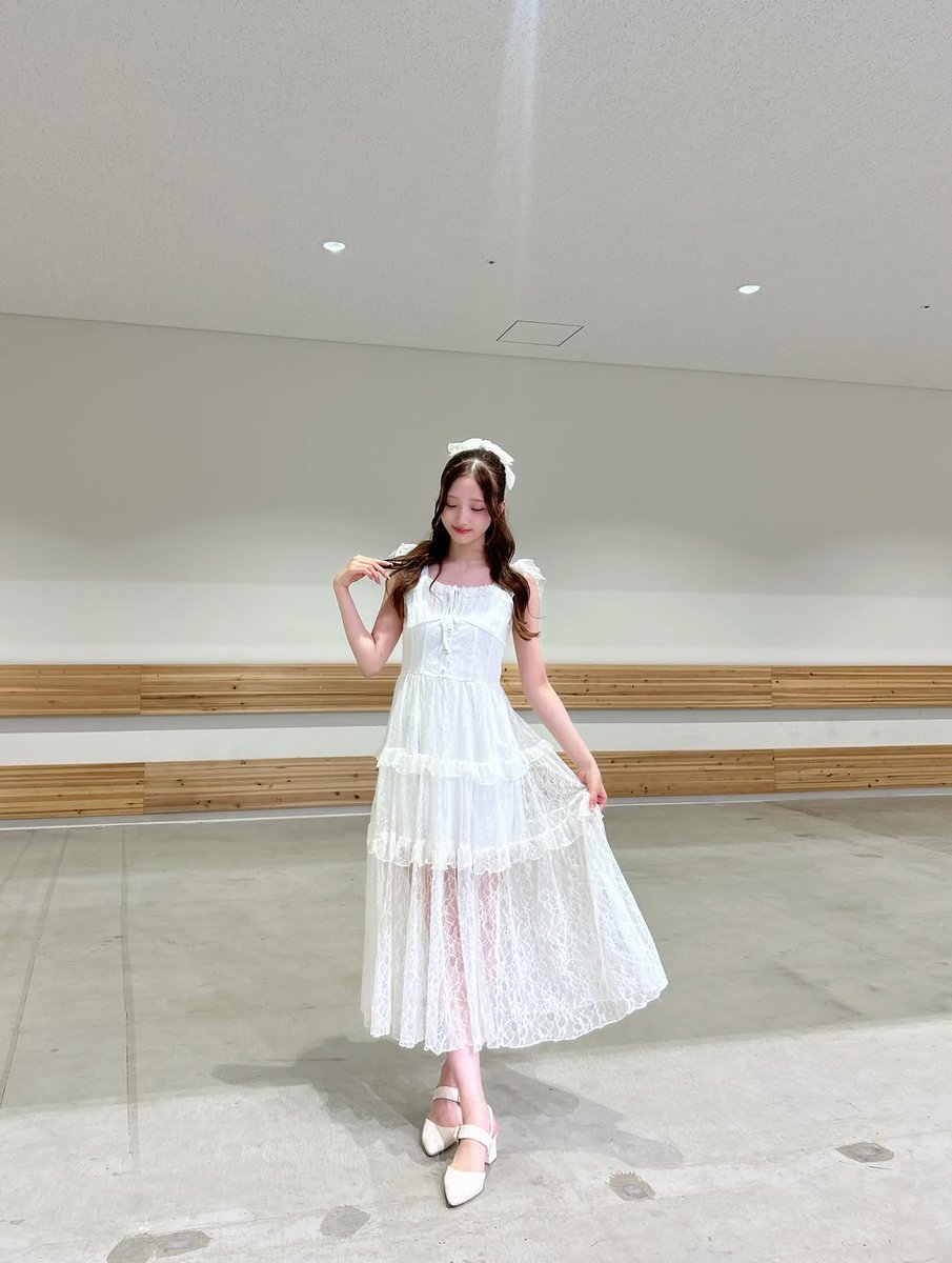 yumemi_sako_co's tweet photo. ゆめみんがInstagramを更新してくれました✨!
今回は、昨日の握手会での OLIVE des OLIVE さんのお洋服での写真を上げてくれています🪽🫧
素敵なゆめみんを是非ご確認ください😌🤍
#迫由芽実 #AKB48 #olivedesolive
https://t.co/6O9yIpxoc4 https://t.co/3yLwQQYyAx
