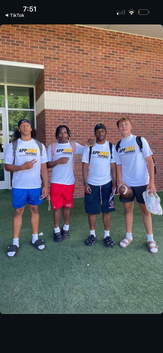 hdubbb11's tweet photo. Had a great time with @AppState_FB today! Love competing every week!
@rileywatkins0 
@JSoftcheck 
@CoachJSchluet 
@Coach_Favero https://t.co/8YQnyIyC32
