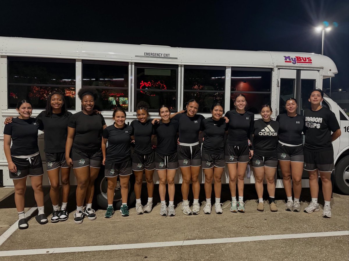 swisd_swhgbball's tweet photo. TABC 🏀 Showcase done! Great experience for our group to bond together and compete! Getting ready for the 6A Challenge! #DragonHoops https://t.co/IQHdP9uncE
