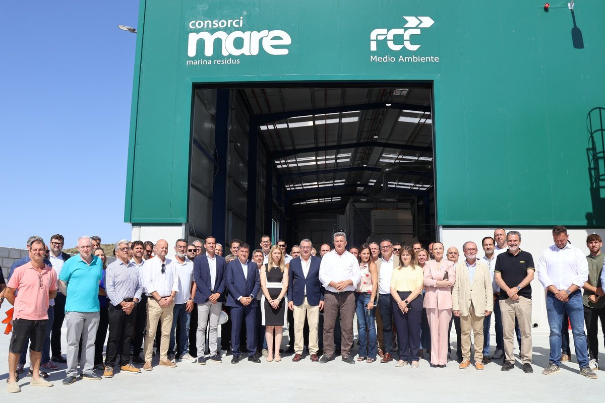 EsradioA's tweet photo. El Consorci Mare pone en marcha su nuevo Centro de Tratamiento de Voluminosos
https://t.co/RRJJfLaDKY https://t.co/pnFYIbxRqU