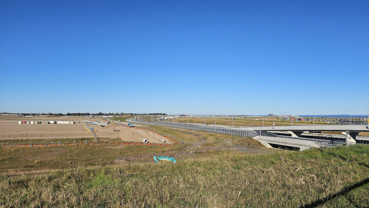 sydwestagribus's tweet photo. Western Sydney Airport Business Precinct Stage 1.
Progress on site works by Charter Hall ✈️
#WesternSydneyAirport #WSI https://t.co/HOcRqrcHWb