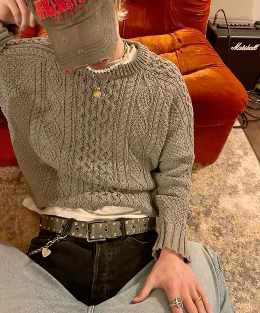 ch3rrywavessss's tweet photo. This is so fucking yvngi coded I’m sick https://t.co/3UkgG3HxCk