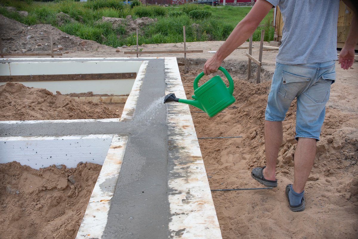 TXRealtorMiriam's tweet photo. Protect Your Home’s Foundation From Weather Extremes https://t.co/jNhl5Gl5Sq https://t.co/P4FmgjFwMj