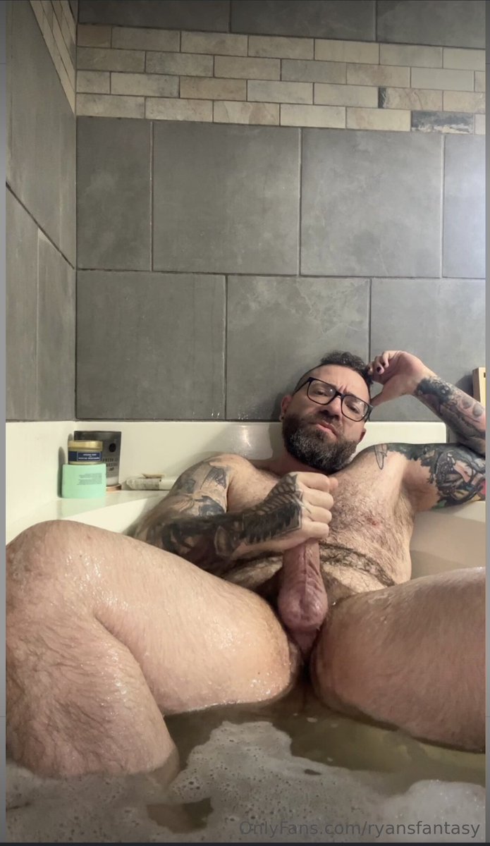 _Ryans_Fantasy's tweet photo. Random smut Saturday 

https://t.co/8VVGKepNQT https://t.co/3F0XJk2ZYs