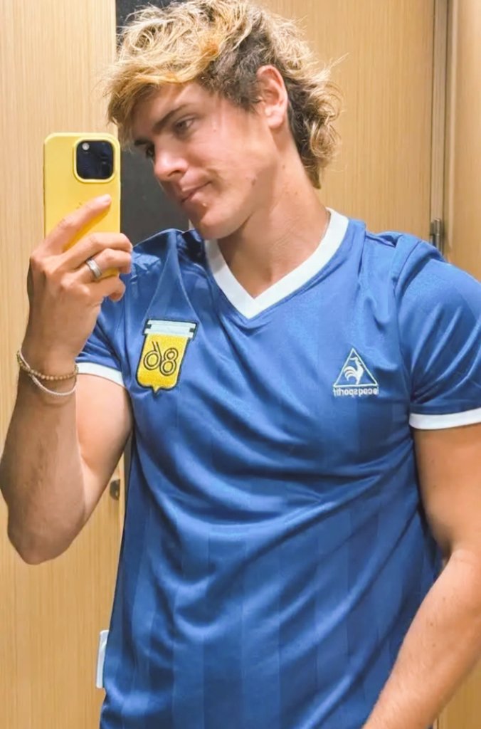 futbolerabari's tweet photo. Aviso
En Stories de Multitalen y Caro Nolte 
Marcos por lecoqsportif_ar 
Desde ayer.
Dejen lindos comentarios o reacciones. 😉 https://t.co/TZe3Dl3t8R