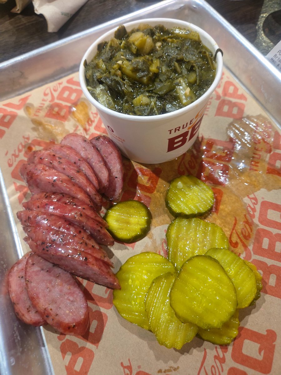 MelonieMac's tweet photo. Keto is great, happy to be back on the wagon 🥩 Cut out artificial sweeteners as well, so I've traded diet soda for unsweetened tea 😁 https://t.co/JVbgzIpe6F