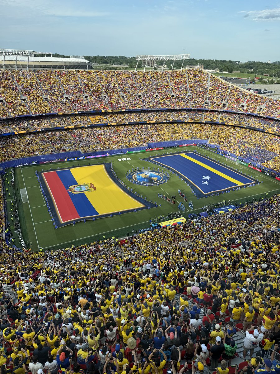 johacalderon11's tweet photo. VAMOS ECUADOR https://t.co/wMaoLMoID7
