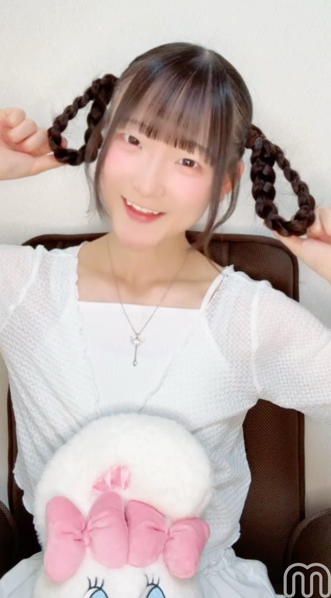 ゆゆちゃんの配信で始まる日曜日🦒🤍 羊ゆゆちゃん🐏 ソロで1曲歌