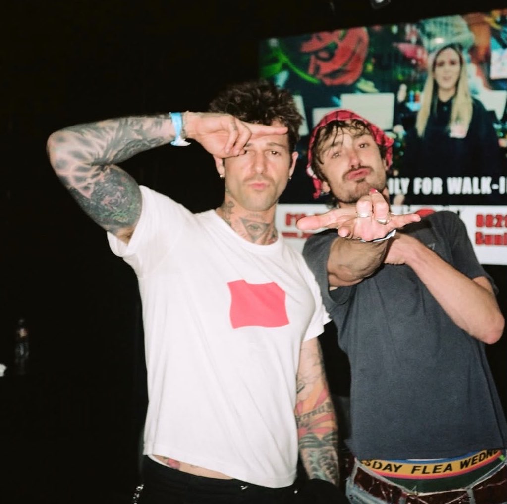 thenbhdfiles's tweet photo. Jesse Rutherford &amp; Nick Holiday. https://t.co/xa9swJFAuL