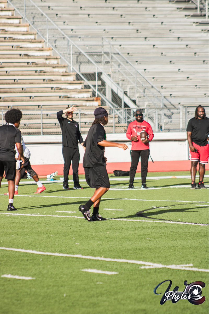 AStew1of1's tweet photo. Couple of things from my 7v7 game at SHS go more work too we just getting started #defendtheden #takepride #ourbest @KaRonColemanSr @springhsfb https://t.co/6hnY1Zjq0e