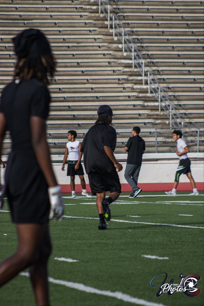 AStew1of1's tweet photo. Couple of things from my 7v7 game at SHS go more work too we just getting started #defendtheden #takepride #ourbest @KaRonColemanSr @springhsfb https://t.co/6hnY1Zjq0e