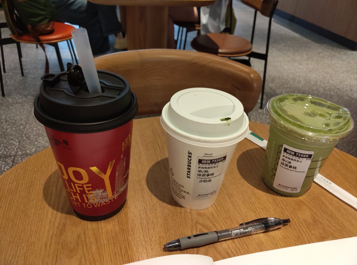EdithMauri63498's tweet photo. Crazy for iced matcha latte Here’s your 1-minute hack: brew high-quality matcha with warm water, add ice u0026 a splash of oat milk. Creamy, earthy, and totally Instagram-worthy—try it tonight! https://t.co/RRqAeXV6HX
