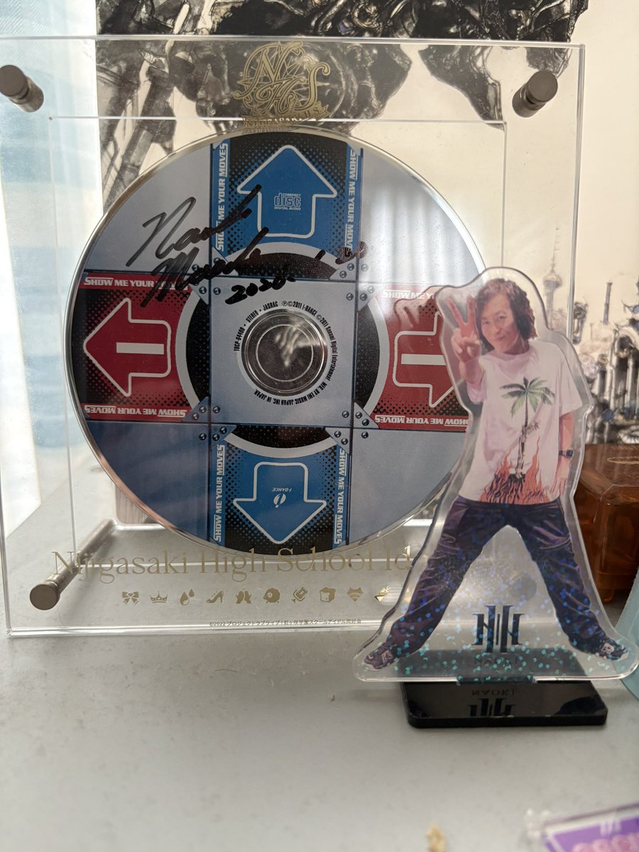 kuri_keima's tweet photo. NAOKIさんのサイン入りCD綺麗に飾れた

#ステップマニアックス
#NMSMX https://t.co/pFmBG7at2m