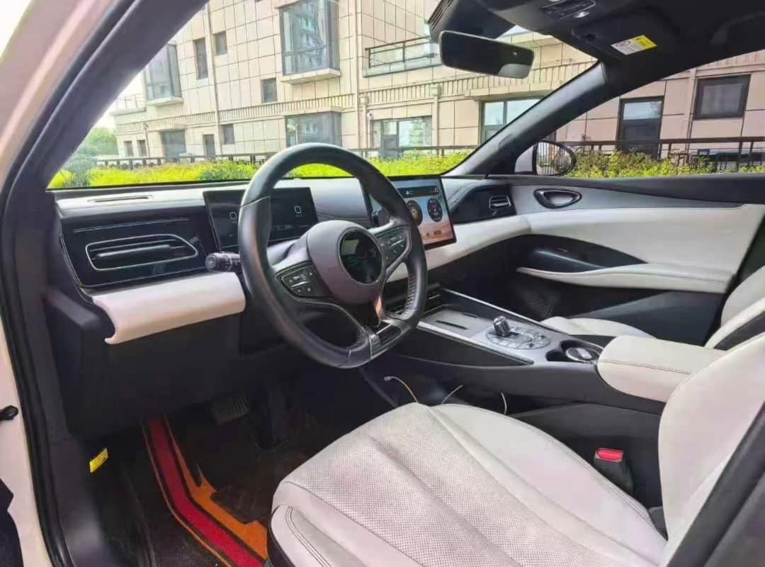 RangeAutosNG's tweet photo. Brand new 2024 BYD Seal 06

Plug-in hybrid, electric range of 120 km, hybrid range of 2,000 km, one-touch start, rotating large screen, electric seats, panoramic sunroof, 360-degree camera ..

📉 30 Million 

Doorstep delivery
No hidden charges https://t.co/ZGecDT2tgZ