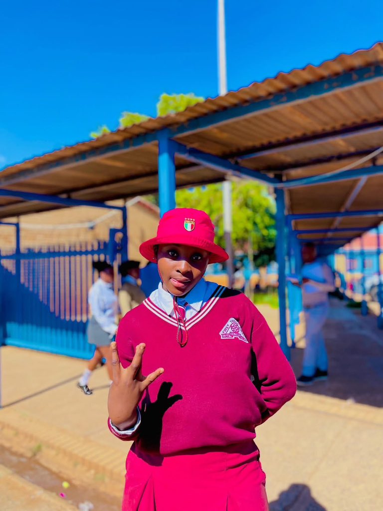 MbazimaThomason's tweet photo. Help us find Lindokuhle Mhlungu
Last seen: 18 June 2026

The young girl was reported missing in Orange Farm.

Last Seen going to Orange Farm Police Station

Anyone with information on the whereabouts of this child is urged to contact:

076 116 5634 https://t.co/c3QeLppwxs