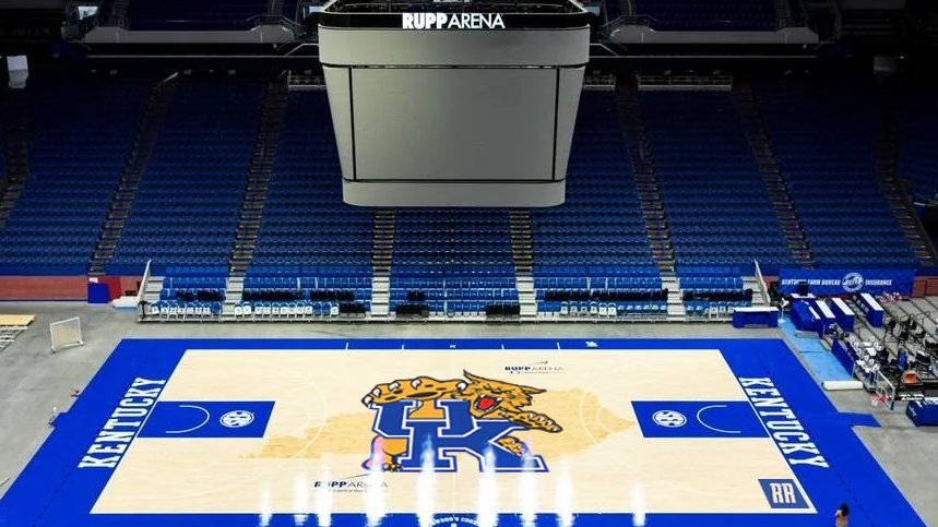 rarerookies's tweet photo. Dear J Batt,

Please put that big wildcat logo on Rupp Arena court. We've been asking for this forever! I'd probably prefer the classic one, but this design incorporates the current interlocking UK. https://t.co/H7xPWlRjGW