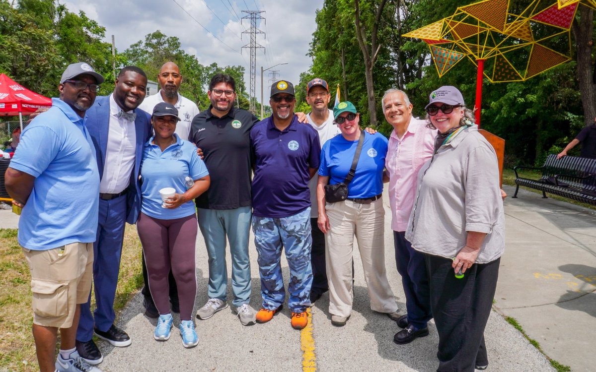 tpl_org's tweet photo. A big day in Chicago on the Major Taylor Trail! 

We celebrated the completion of a half-mile natural area restoration and the unveiling of a new public art installation designed to bring neighbors together. Proud to work with community partners to create spaces that connect people to nature, art, and each other. https://t.co/RWkkkkW4MO