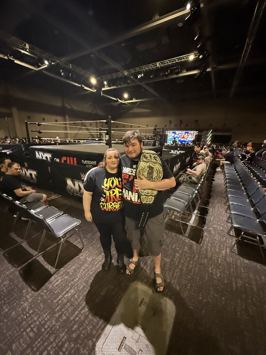 FMarret95237's tweet photo. Uhhhhh can I get in the ring? #NXTEvansville https://t.co/Pt0dSB4RqT