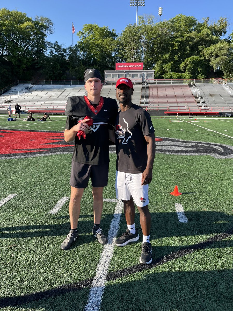 MasonKing135's tweet photo. Had a great time at SEMO today, can’t wait to come back in July to compete on offense!!! @Curtisakins @Coach_GSanders @PeytonKlundSEMO @ColeDobbinsSEMO @greg_klund @ceking61 @CoachHeck55 https://t.co/Tk6sNvTZn5