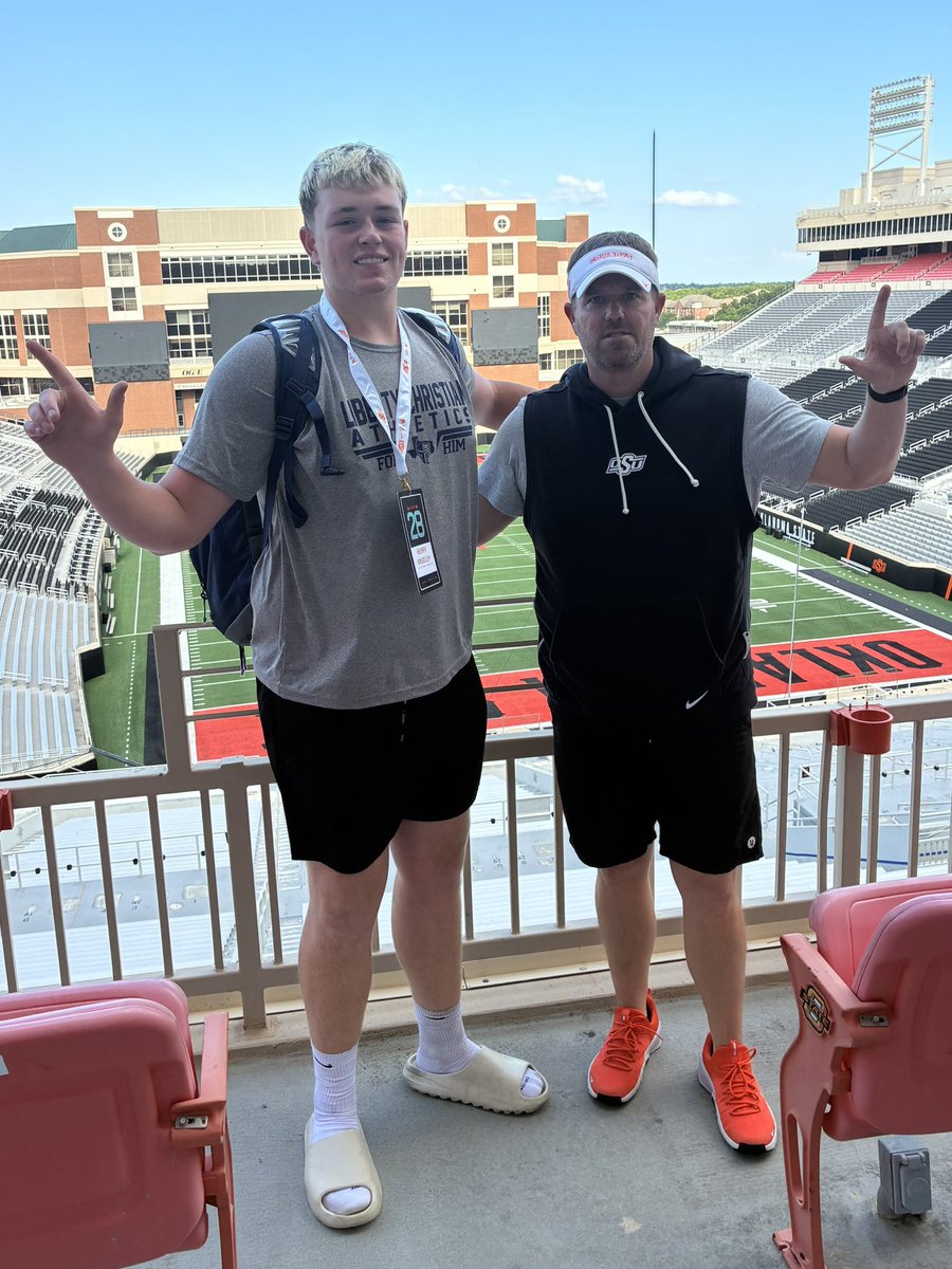 henry_angeley's tweet photo. 🤠🏈‼️ BIG TIME OFFER ALERT ‼️🏈🤠

Extremely blessed and excited to announce that I have earned an offer from @Coach_Crill and @CowboyFB!!! 🟠⚫️

@__CoachMorris @BooneFeldt @_TheCoachHarris @JasonMartinezz @AndrewLee_CFB 

#RecruitLiberty #ForHim 
@Dwilla_TMA 
@LCS__Football 
@RecruitLCS 
@CoachBelcher1 
@Coach_JM1 
@cannon_monty 
@ChancellorBrew1
@Coach__Callahan 
@its_tgriffin 
@GabeEliserio
@DNeill62 
@CoachJDoan 
@CoachBoffman 
@Kickslide