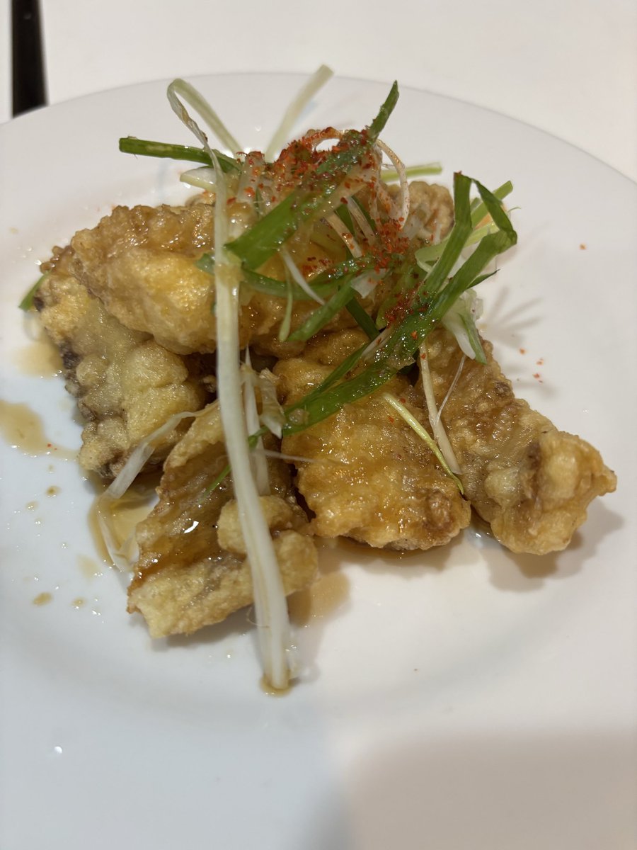 nobuyanobuya1's tweet photo. 哲史続き こんだけ安いのは 呑んでもらった方が お店的には してほしいと思いますが 元々 お酒弱いのと 車なんでノンアルビール すいません 今8品食べて 結構 腹苦しいくらい お腹いっぱいやけど まだまだ続きます https://t.co/mjQwOKzDom