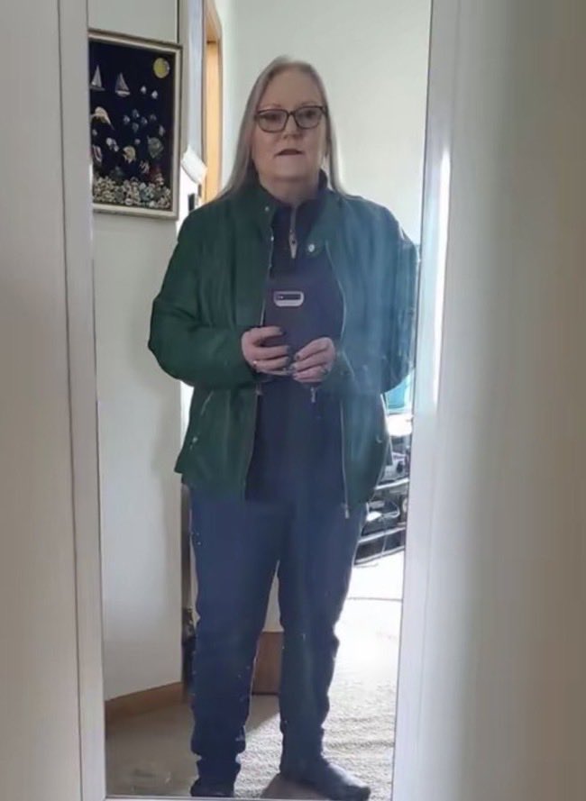 Annette Suzan tweet media