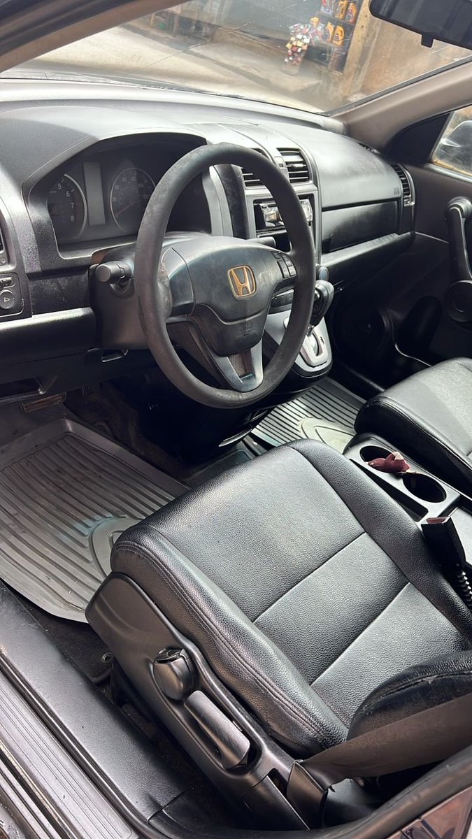 mackautos's tweet photo. 🔥🔥SUPER HOT DEAL 🔥🔥🔥

AWOOF AWOOF DEAL!🤝🤝🤝

MONEY IS URGENTLY NEEDED ‼️ 🚨 

2008 Honda CRV
New Installed tokunbo Engine 
Gear is selecting well 
AC IS SUPER CHILLING

Price :5M

LOCATION: LAGOS https://t.co/sRm9RpBnFC