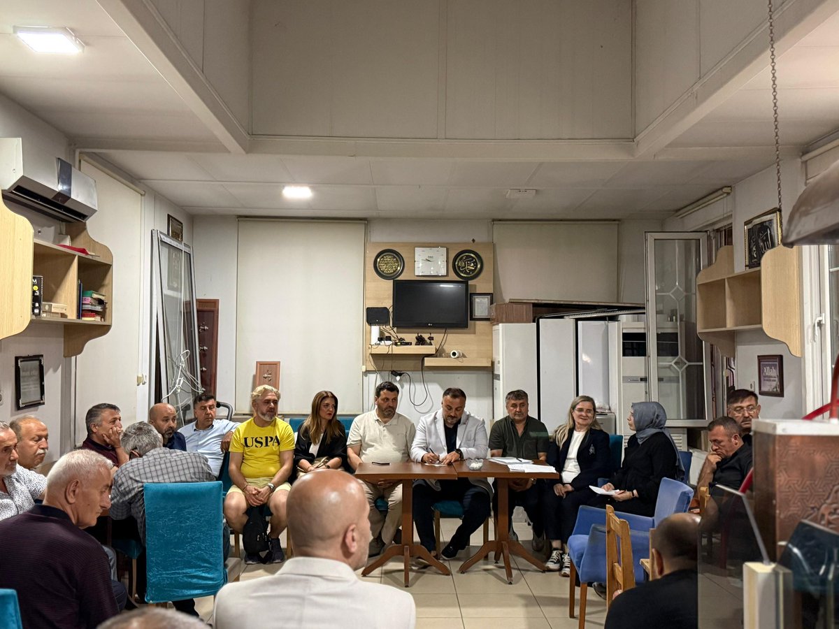 Behadir's tweet photo. Aydınevler’de gönül gönüle, samimi bir üye buluşması gerçekleştirdik.

Mahallemizin ihtiyaçlarını, vatandaşlarımızın taleplerini ve geleceğe dair beklentilerini konuştuk. Gücümüz; birlikteliğimizden, kardeşliğimizden ve ortak hedeflerimizden geliyor. https://t.co/X47K9STNpM