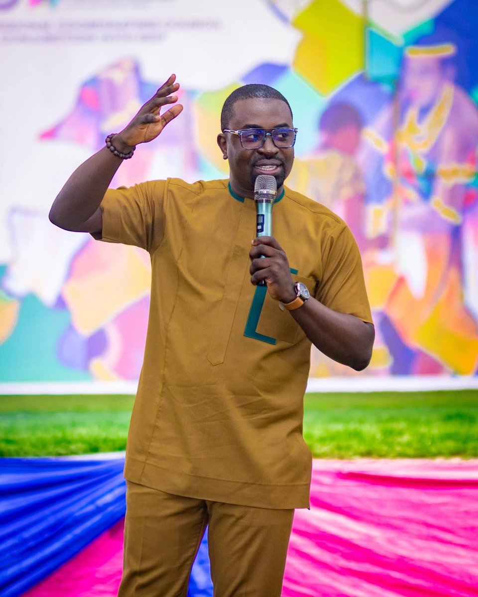 EricAdjei_'s tweet photo. Back in March, I saw the beautiful artwork by these talented students and promised to support them. That commitment is why NEIP, in partnership with the Ashanti Regional Coordinating Council, brought the Ashanti Arts and Enterprise Summit to life today to bridge creativity with entrepreneurship. My profound gratitude goes to the Regional Minister for this inspiring partnership, and to all the traditional leaders and distinguished dignitaries whose presence made our joint event an immense success. In alignment with this mission, I supported the participating schools today with a cash prize of GH₵ 5,000 each to help nurture and commercialize their talents.supported the participating schools today with a cash prize of GH₵ 5,000 each to help nurture and commercialize their talents.

It is this exact drive to empower youth and foster a robust business ecosystem from the ground up that birthed the Students Entrepreneurship and Enterprise Development (SEED) Programme. To the students, the knowledge you received today is the foundation of your future enterprises take these insights, innovate, and go out there to build the next generation of creative businesses that will shape our country's economy.