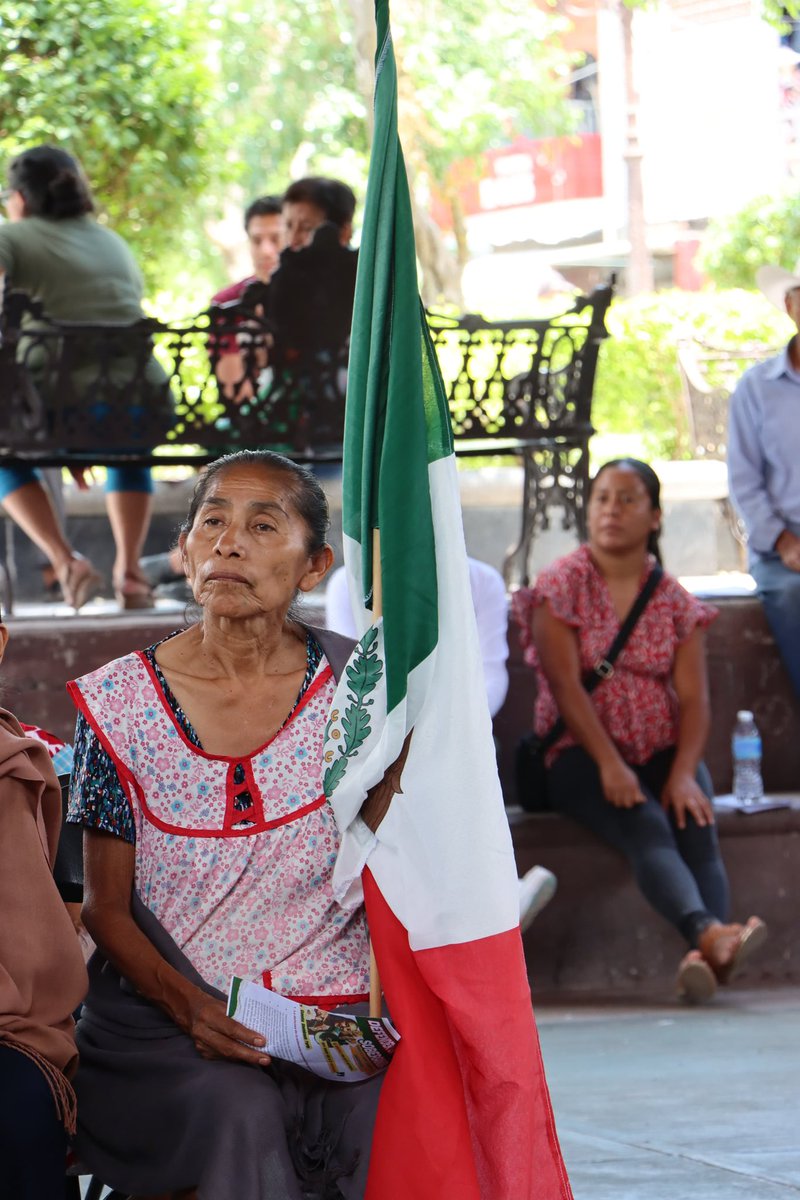 JGonzalezVarona's tweet photo. ¡Presentes en #Xochihuehuetlán! 🙌🏻

Las Asambleas Informativas son un espacio para dialogar sobre la importancia de mantener un #México libre, justo y con derechos para todas y todos. ¡El pueblo ya despertó!. 🇲🇽🙋🏻‍♀️🙋🏻‍♂️

#PorLaDefensaDeLaSoberanía🇲🇽🇲🇽
#MorenaGuerrero🐝🐆 https://t.co/DfrF2LRKrL