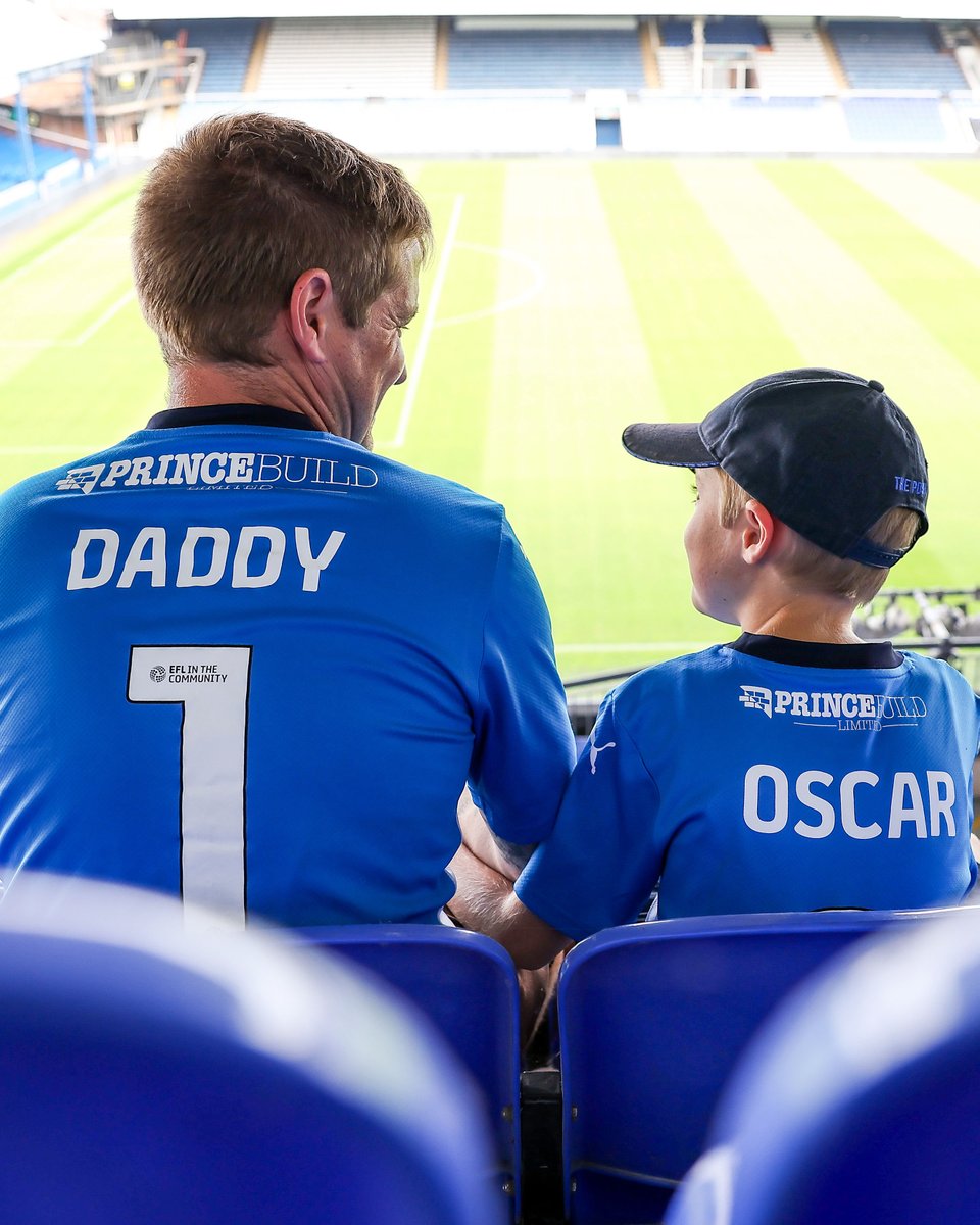 theposh's tweet photo. Happy Father's Day to all our Posh Dads!

We're also thinking of those who are missing their dads today.

💙

#pufc https://t.co/0yVGNCzUrU