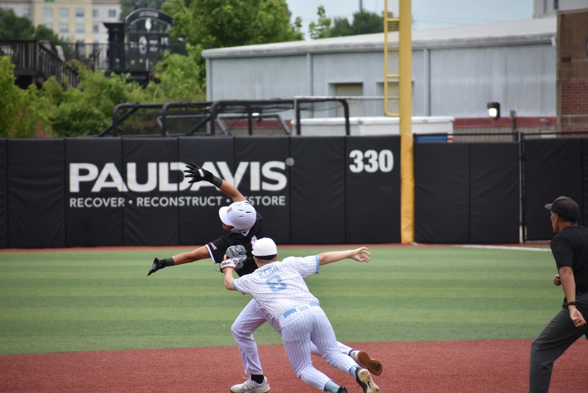 ColbyKerr2028's tweet photo. Had a good weekend with @KY_BlueSox at the Perfect Game Prospect Select, Here are my stats so far this summer
AVG .412
OBP .500
OPS 1.029
H - 7
1B - 5
2B - 2
RBI - 4 https://t.co/ij63uhSwhm