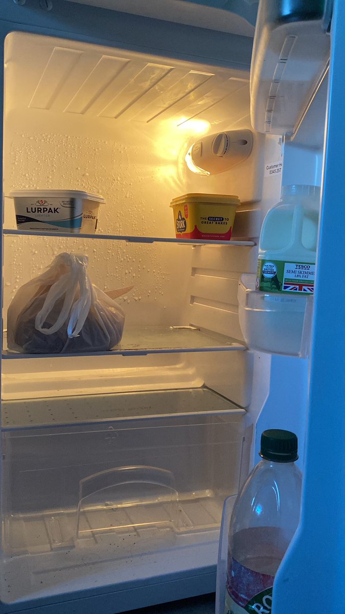 Raindrops455's tweet photo. #fridge4zen2026
I didn’t have much i. https://t.co/nnrdkCn3hM