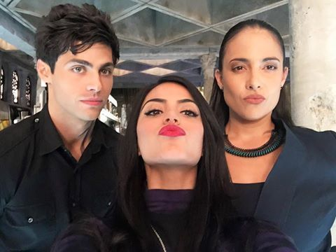 ShadowFandom3's tweet photo. They look so strict and serious https://t.co/u6sIAo4CPQ