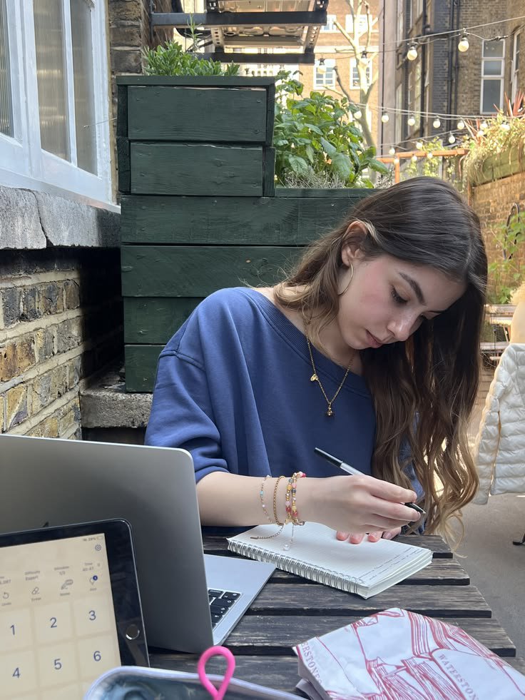 Aurielle007s's tweet photo. study date https://t.co/jtsis47DXL