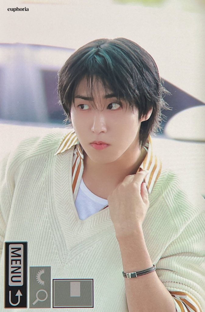 liletto_'s tweet photo. Trouble maker Mnh being paired with cute nerdy boy Jsng for chemistry project, and while Jsng really want this to work – Mnh’s part in this project only to make him blush from his teasing and “chemistry” between them https://t.co/nrriWzxoN7