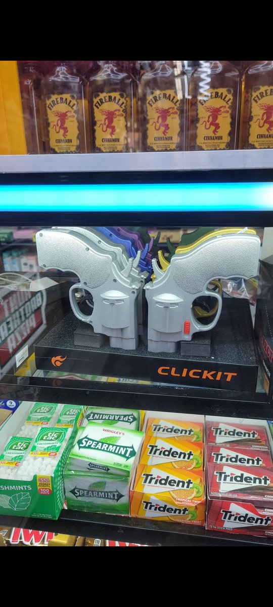 FabPea0's tweet photo. @policelawnews My local bodega sells these. Is this a ploy to get low iq blacks shot? https://t.co/EoTT17G18y