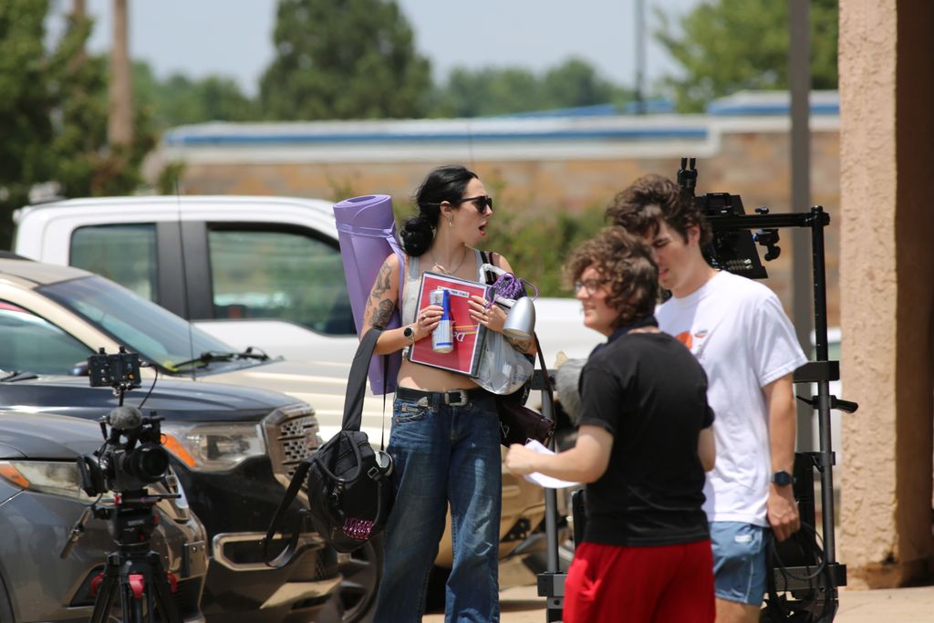 deliveryfeemov's tweet photo. On set? More like rockin' it!!🎬️ 🎸 

We are in three weeks into production for our feature film and our crew is rockin' it on set!

#deliveryfeemovie #gaylordcollege https://t.co/POEit9j4jm