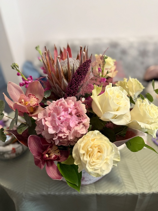 Goddess_EvaC's tweet photo. I just received Flowers from Anonymous via Throne. Good boy! https://t.co/NrykUwcUef #Wishlist #Throne https://t.co/Thg4ZMt59b