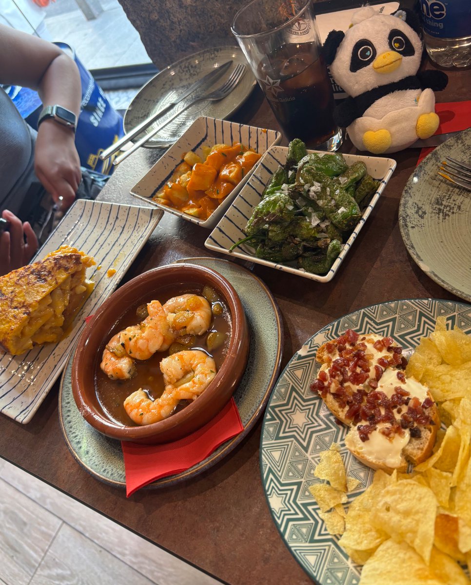 mel_akemi's tweet photo. Enjoying and melting in the Madrid weather - some lovely views of Gran Via, El Retiro Parc and classic tapas 👌🏼 
@lunar_GMMTV 

#NamtanFilm #น้ำตาลฟิล์ม 
#NamtanFilmFMinMadrid
#NFFMMadrid https://t.co/MLXaDnmtpN