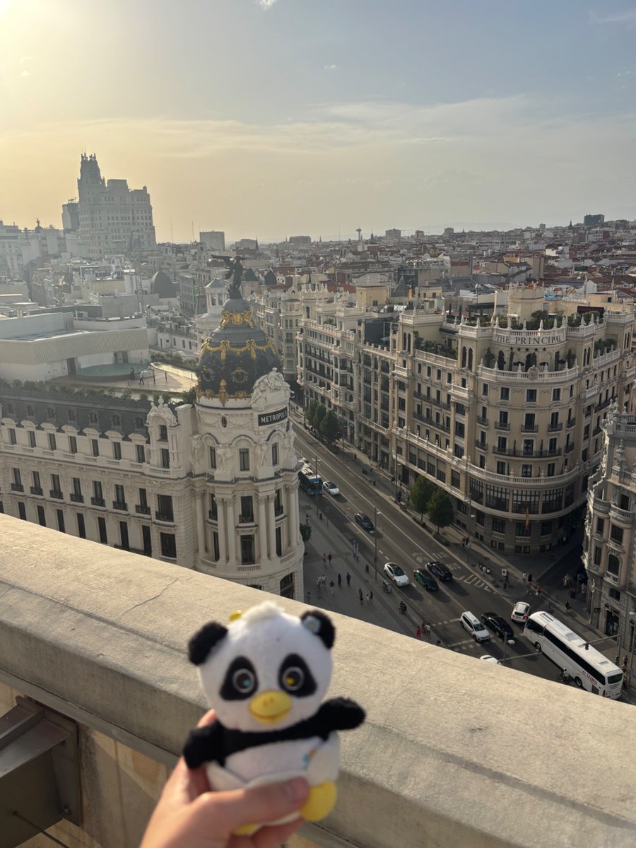 mel_akemi's tweet photo. Enjoying and melting in the Madrid weather - some lovely views of Gran Via, El Retiro Parc and classic tapas 👌🏼 
@lunar_GMMTV 

#NamtanFilm #น้ำตาลฟิล์ม 
#NamtanFilmFMinMadrid
#NFFMMadrid https://t.co/MLXaDnmtpN
