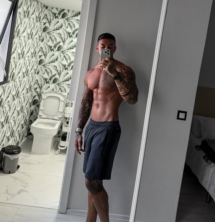 MorganLiv20677's tweet photo. #MCM is my hot and handsome husband @_bigdaddyjustin I am so lucky I love you always and forever handsome 🥰🥰 https://t.co/ZjjJCcmksa