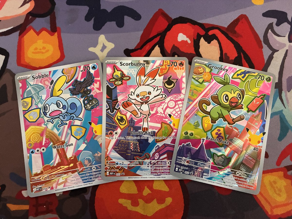 Zenko404's tweet photo. SCALPERS HATE HER!!! ⚠️
I could only pre order 3 boxes of the FP series 2 BUT GOT ALL OF THEM!!! AAAAAAAA!!! 💜💜💜💜 https://t.co/nsTvcKwHRw