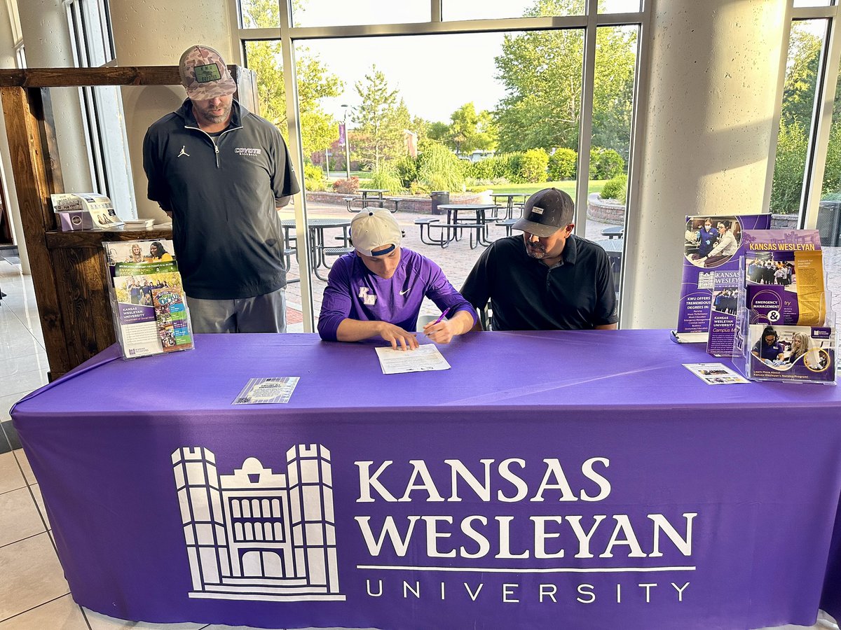 MRamirez_Bsbl's tweet photo. Extremely grateful to announce my commitment to @KWUBaseball. Huge thanks to @BretRinger and staff for making this possible. #rollyotes https://t.co/bjm13UPZNc