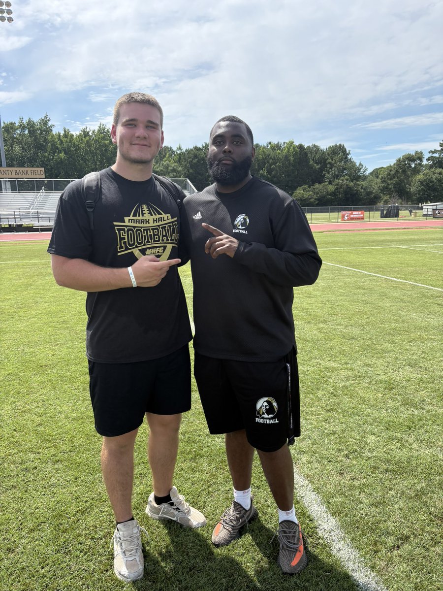 DylanBarfyy88's tweet photo. After an amazing camp i’m blessed to have EARNED my first offer from @UNCP_Football 

Thank you @CoachJRiley_ for the opportunity!!

@ApexFBRecruits @CoachFronk @ApexFB https://t.co/eKtnfZiAQn