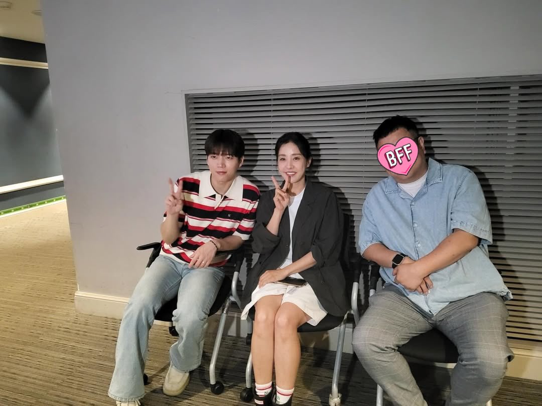 ifntnews's tweet photo. [Movie] 260620
Movie The Guardian Stage Greeting Behind-the-scenes Photo
Director’s IG Post

♾️ https://t.co/xfwnYXwcuS
#인피니트 #우현 #남우현 #INFINITE #Woohyun https://t.co/x8ttxYse95