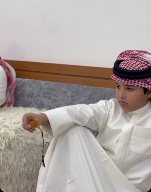 NAStzig's tweet photo. لنا الهيبة و الرزانة و الشموخ و الرفعة 
           ولهم القيل والقال .
#قزيع_فراج_السهلي #فراج_قزيع_السهلي https://t.co/H0Il5kbUJi