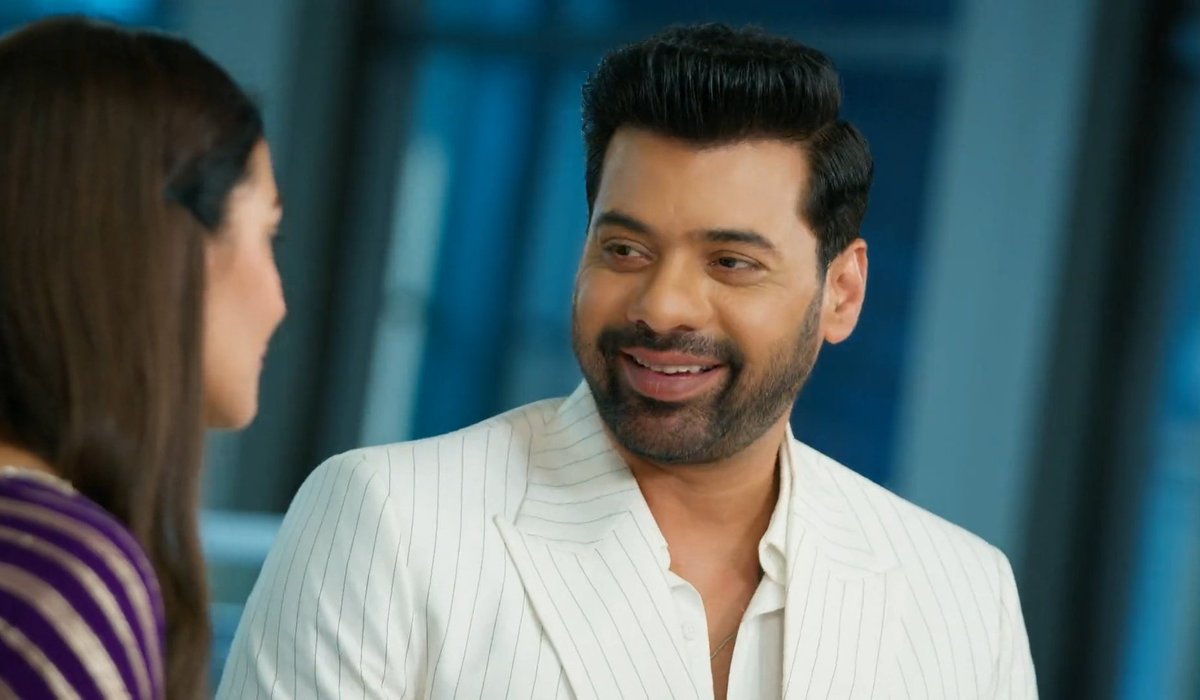 itsritian's tweet photo. "Mera yeh wala happy birthday sabse best tha, tumhare wajah se"♥️ 

The whole scene was so cuute😭💗

#SritiJha #TumDenaSaathMera #TDSM #AparajitaSharma #Aprakshi https://t.co/VT4zPw0UcS