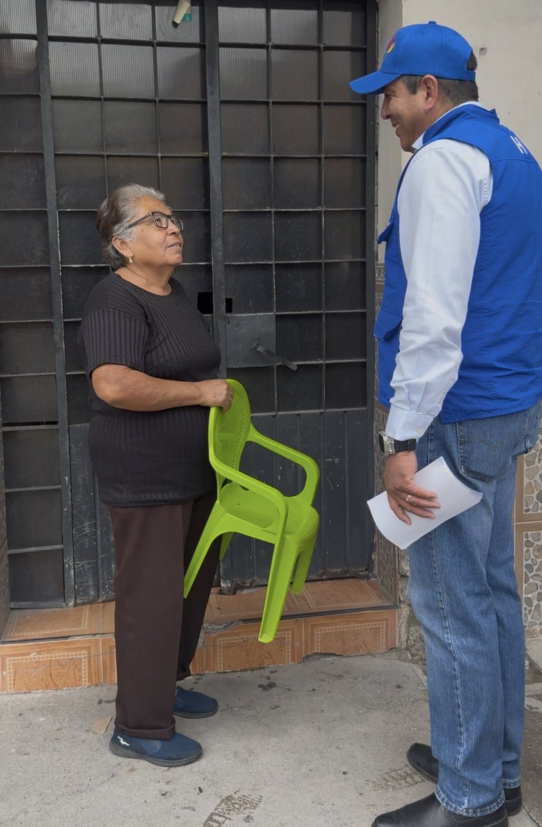 hectorkstorena's tweet photo. Con gusto visité este sábado a las y los vecinos de la colonia Solidaridad, en Rincón de Romos. Siempre es un gusto convivir, platicar y compartir momentos con personas tan amables y trabajadoras. ¡Gracias por recibirme con tanta calidez!

Héctor Castorena ✍️💙 https://t.co/Yqu7gu4ZKX